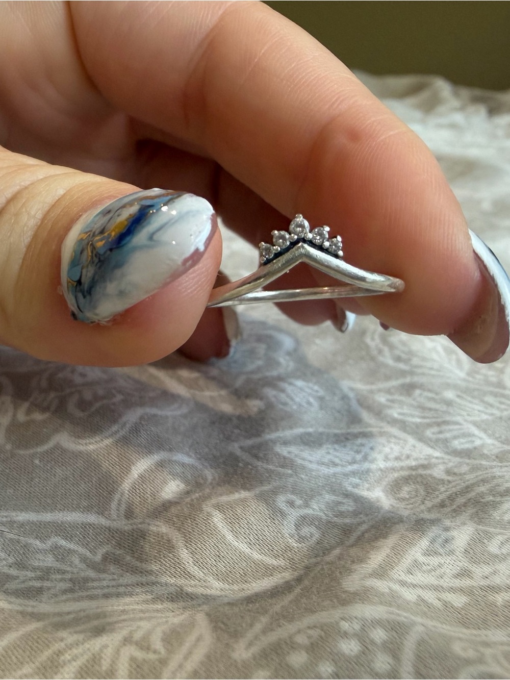 Pandora Silver V-Shape Ring with Three Clear Stones - Silver size 8
